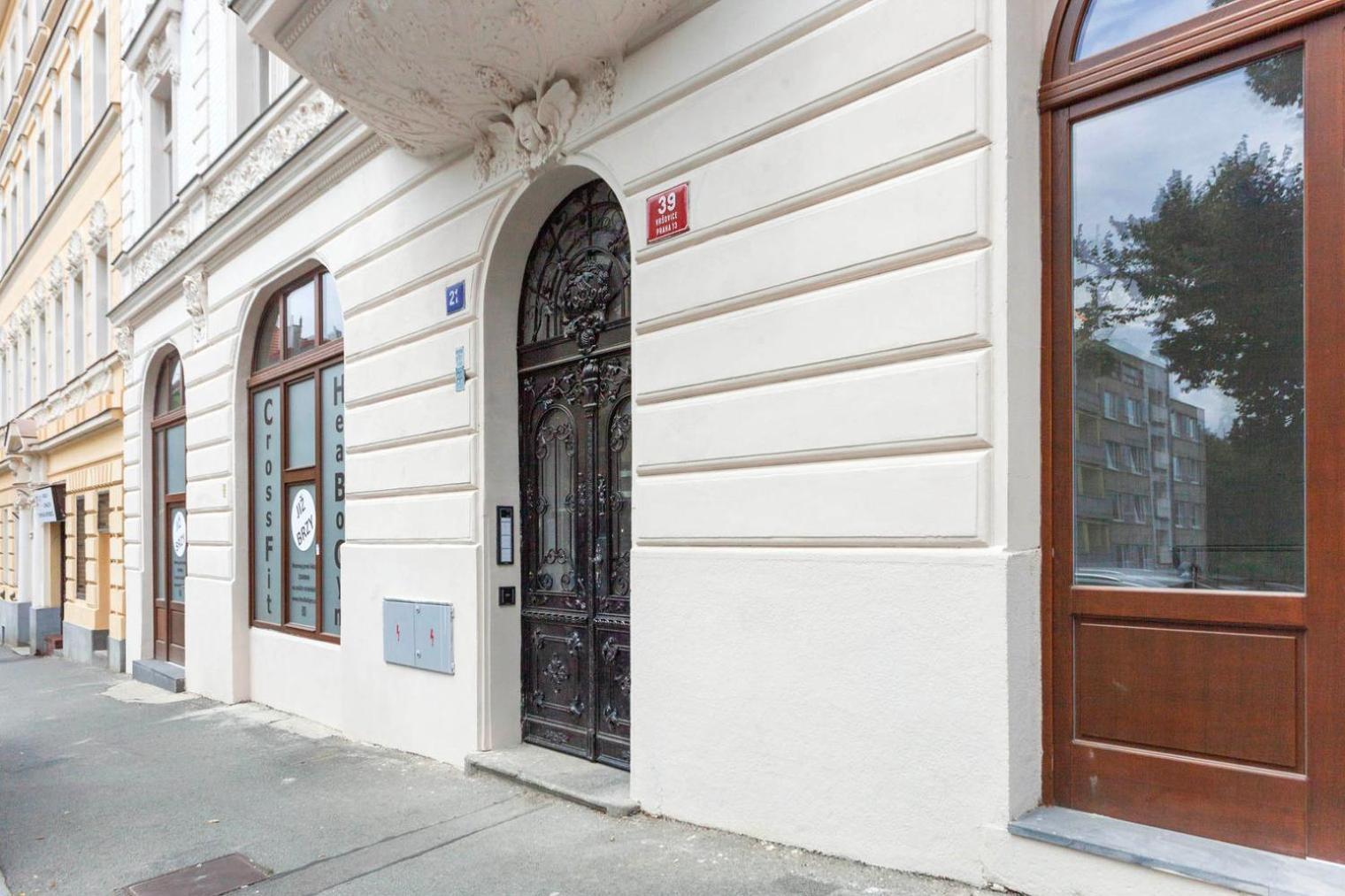 Blueground 10 Renovated Furnished Prg-17 Prague