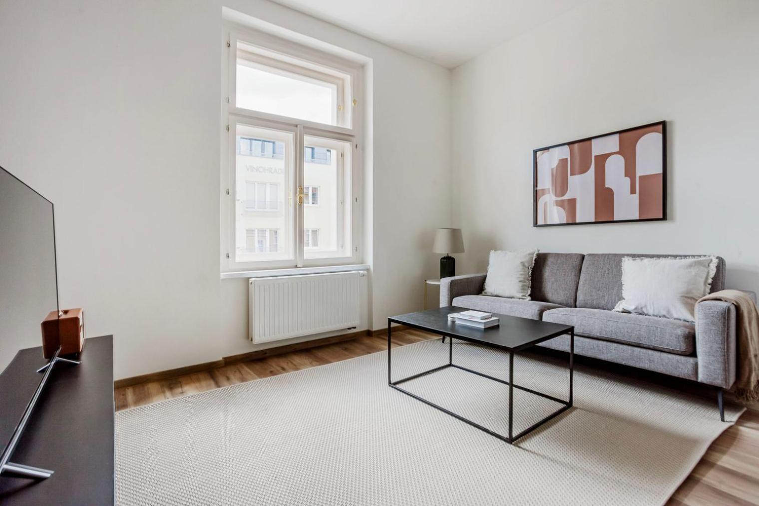 Blueground 10 Renovated Furnished Prg-17 Apartment